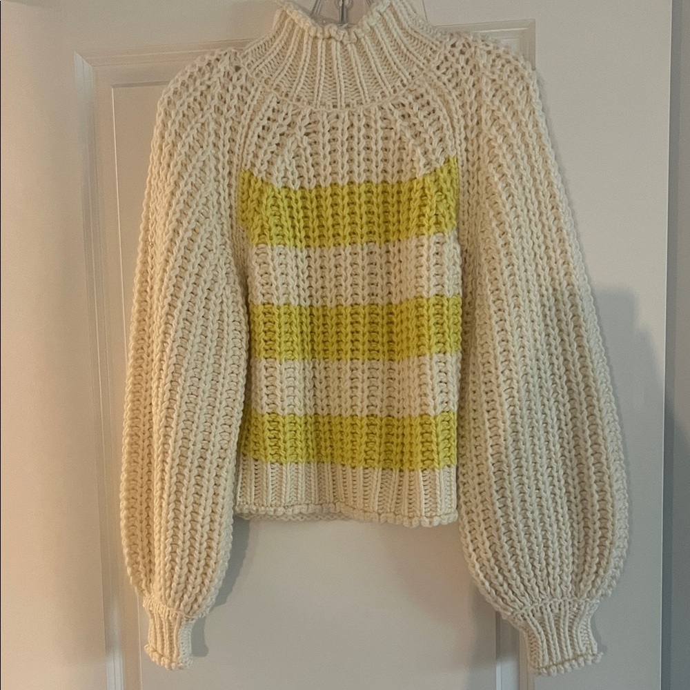 Wrangler Cream and Yellow Striped Turtleneck Sweater